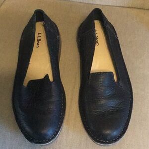 L.L. Bean Black Leather Loafers Ladies 9